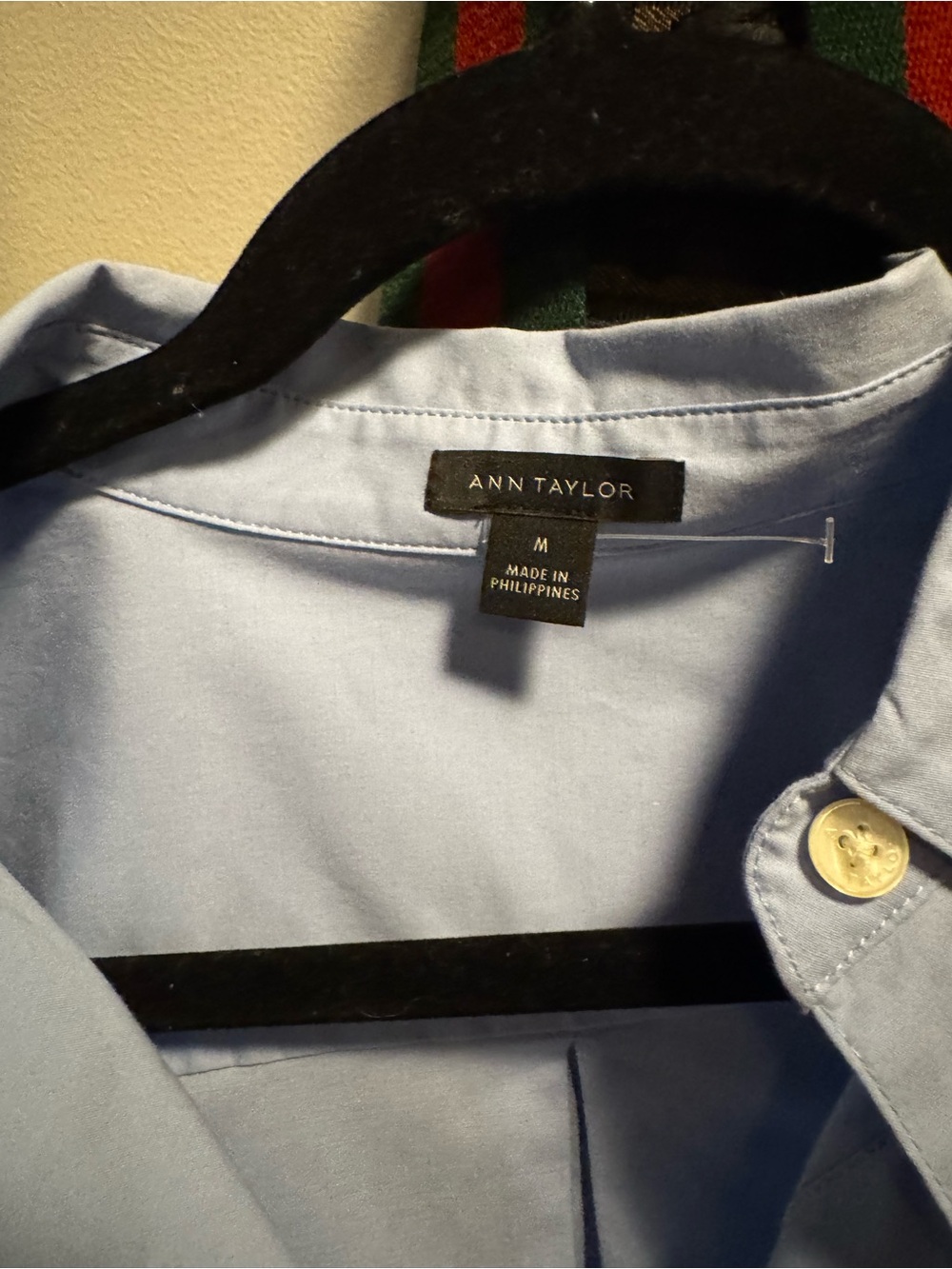 Ann Taylor Men’s Light Blue Button-Up Shirt medium